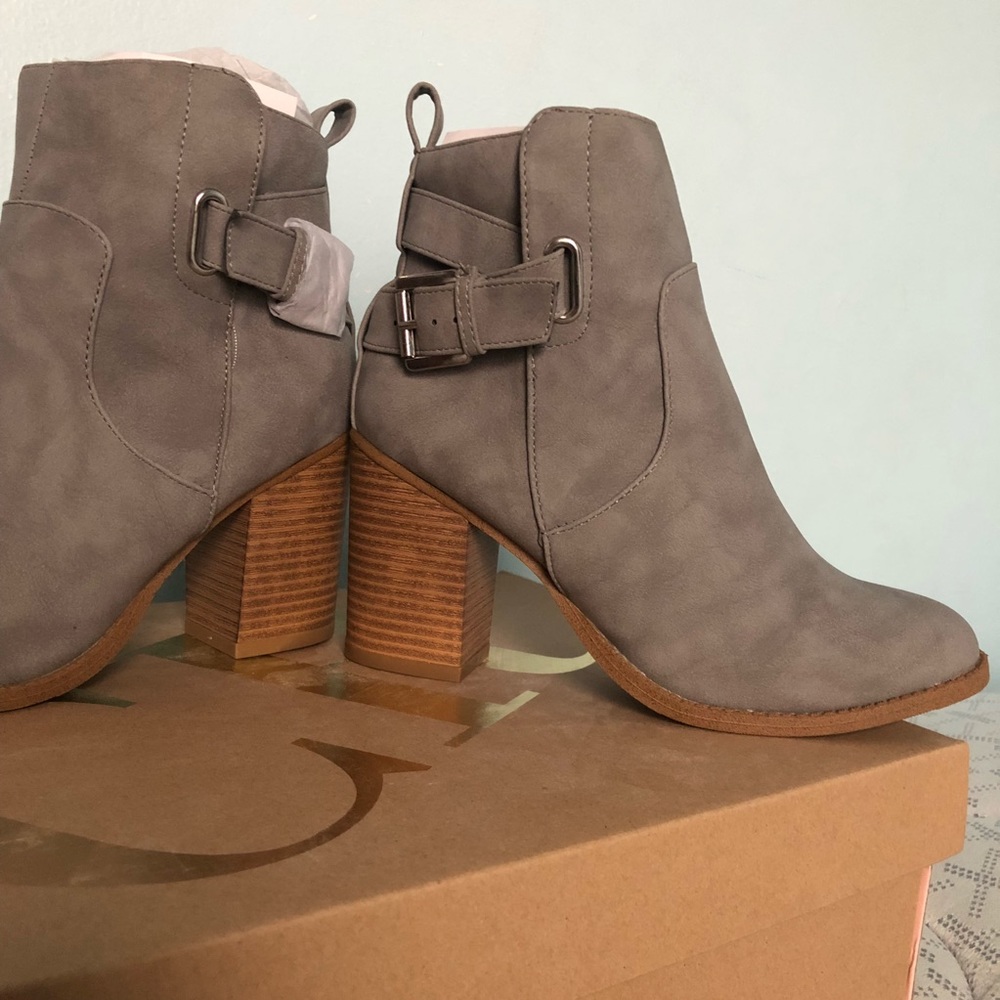 BRAND NEW Charlotte Russe heeled boots